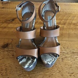 Steve Madden Churhill Platform Wedges